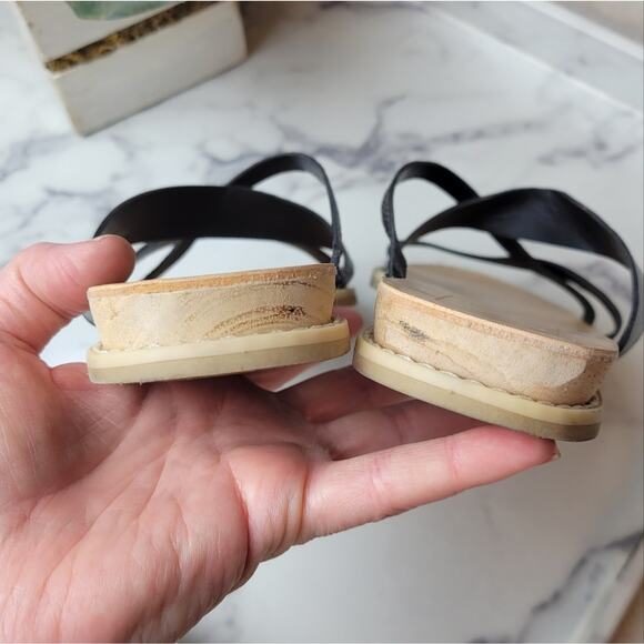 DOLCE VITA Nebi Black Strappy Slide Sandal Summer Size 6.5 - Picture 7 of 10